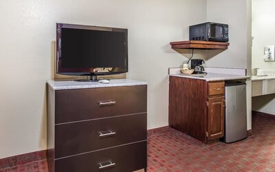 Day use room at Quality Inn & Suites, La Vergne.