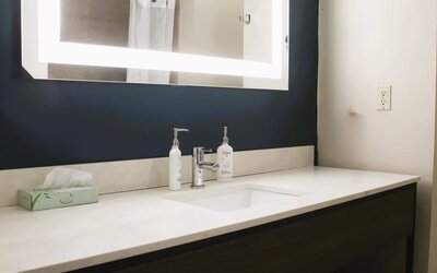 Guest bathroom at Wyndham Lake Charles.