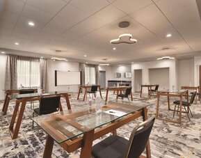 Meeting room at Radisson Hotel Atlanta Airport.