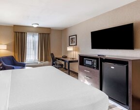 Day use room at Best Western Country Inn Temecula.
