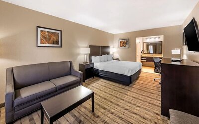 Day use room at Best Western Country Inn Temecula.
