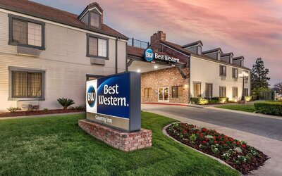 Hotel exterior at Best Western Country Inn Temecula.
