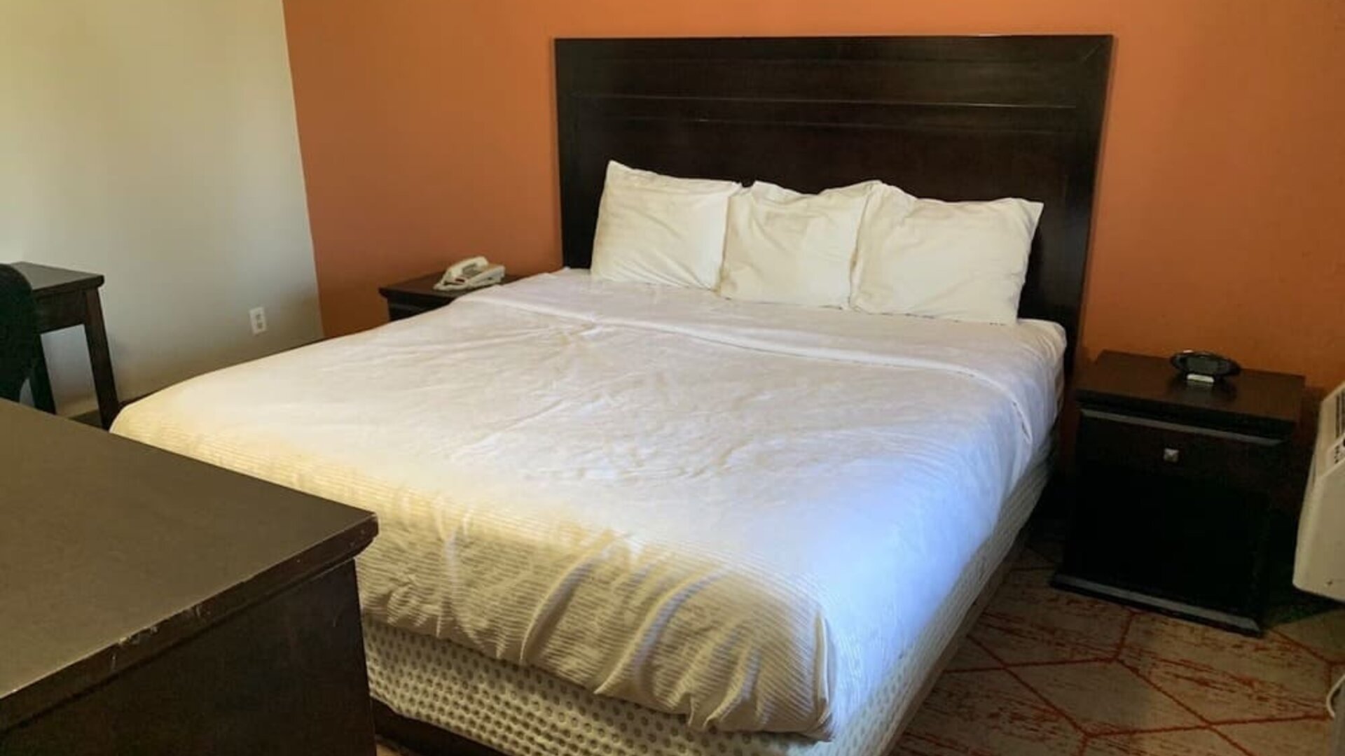 Day use room at Stadium View Inn.