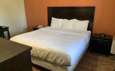 Day use room at Stadium View Inn.