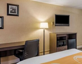 Day use room at Quality Inn On Historic Route 66.