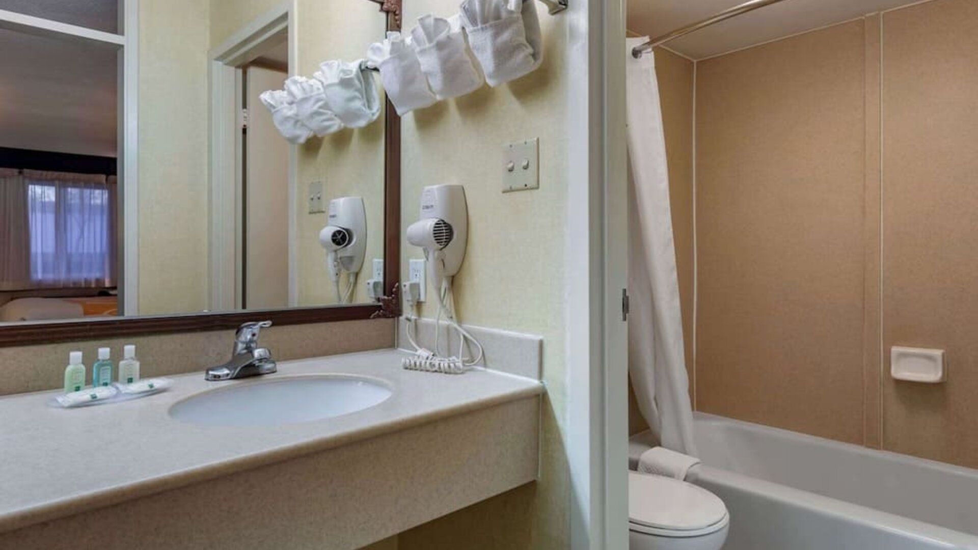 Guest bathroom at Quality Inn On Historic Route 66.