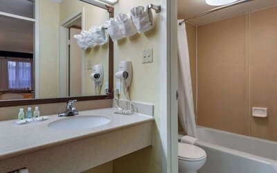 Guest bathroom at Quality Inn On Historic Route 66.
