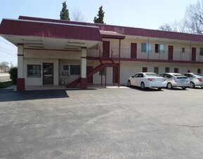 Parking available at Starlite Motor Inn Absecon.