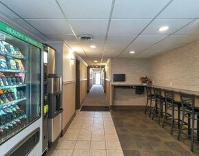 Snack bar at Quality Inn & Suites Vernon.