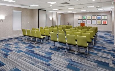 Meeting room at Holiday Inn Express Atlanta Airport - College Park By IHG.