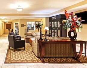 Lobby seating at Candlewood Suites Pearland-Houston South.