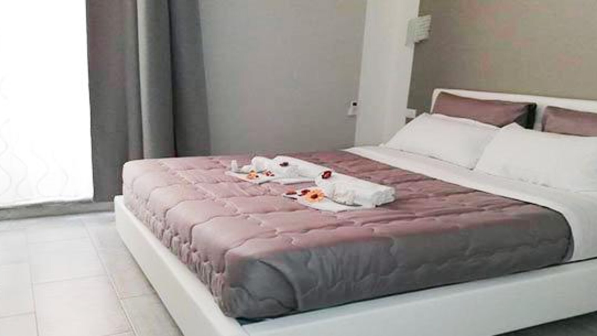 Elide Garden - Giorni a Roma