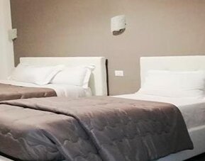 Elide Garden - Giorni a Roma