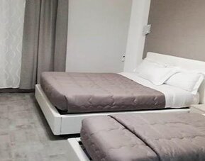 Elide Garden - Giorni a Roma