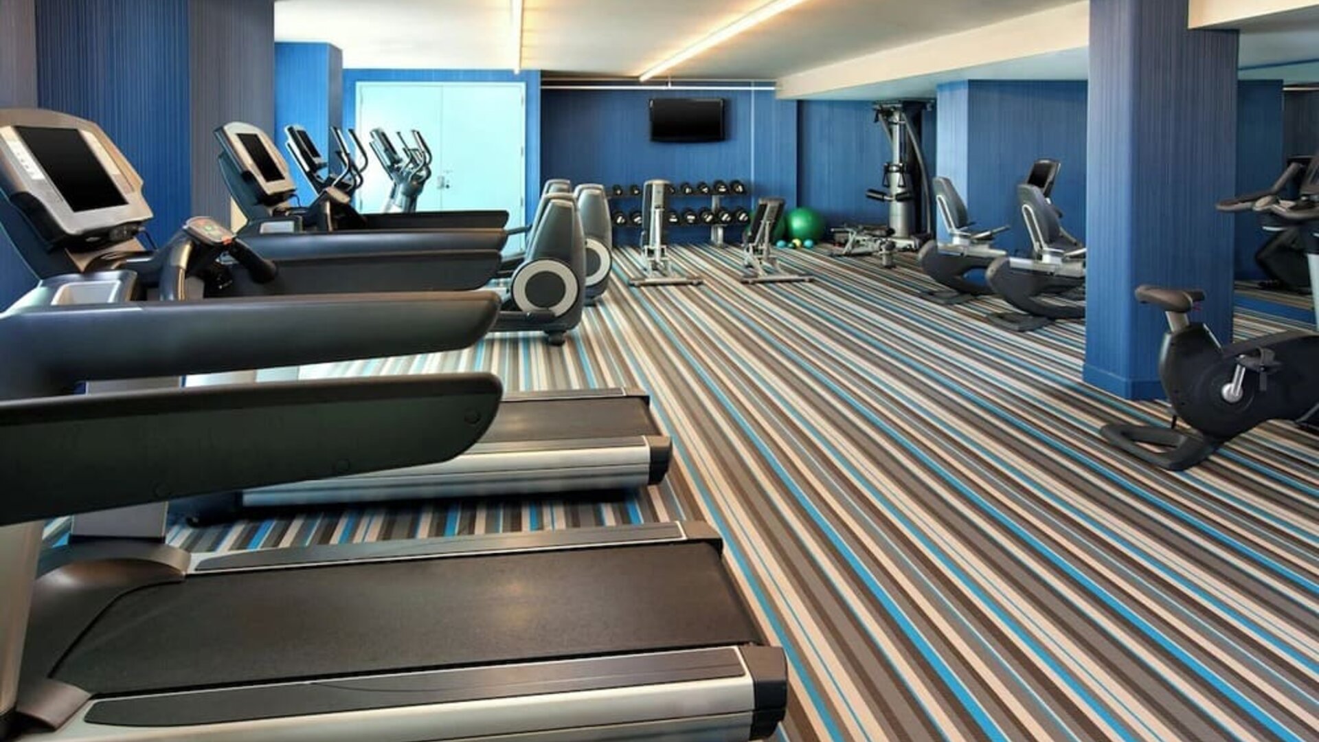 Fitness facility available at Aloft SFO.