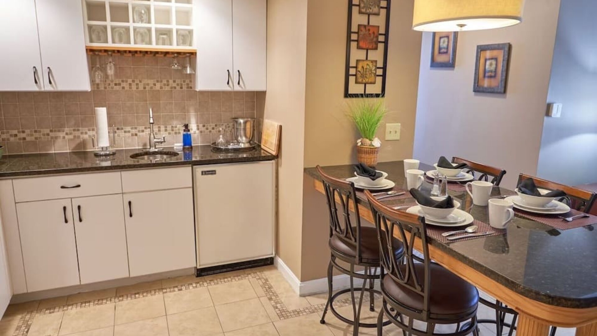 Day use room at Seaport Resort And Marina.