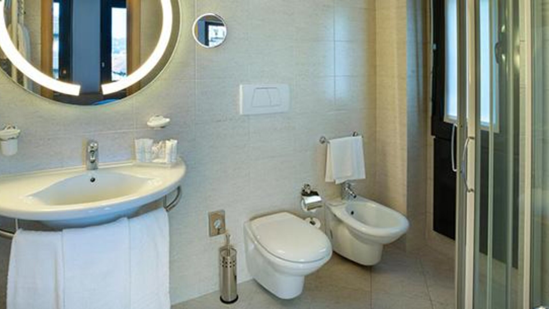 Best Western Plus Executive Hotel and Suites