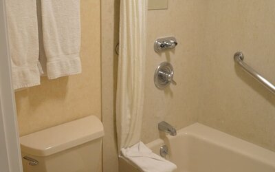 Day use room at Ontario Airport Inn.