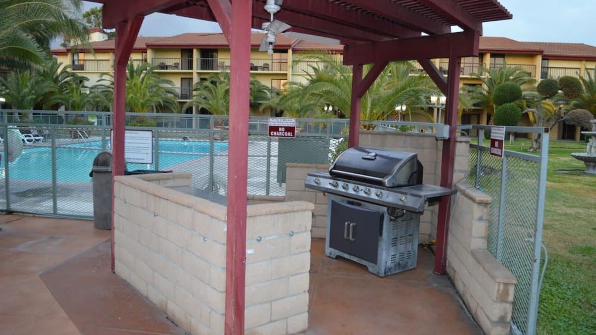 Barbeque at Ontario Airport Inn.