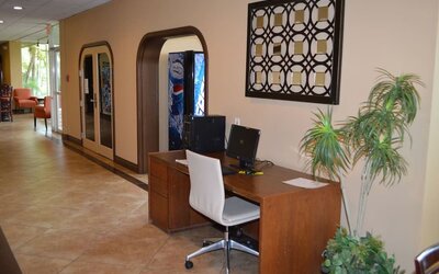 Business center at Ontario Airport Inn.