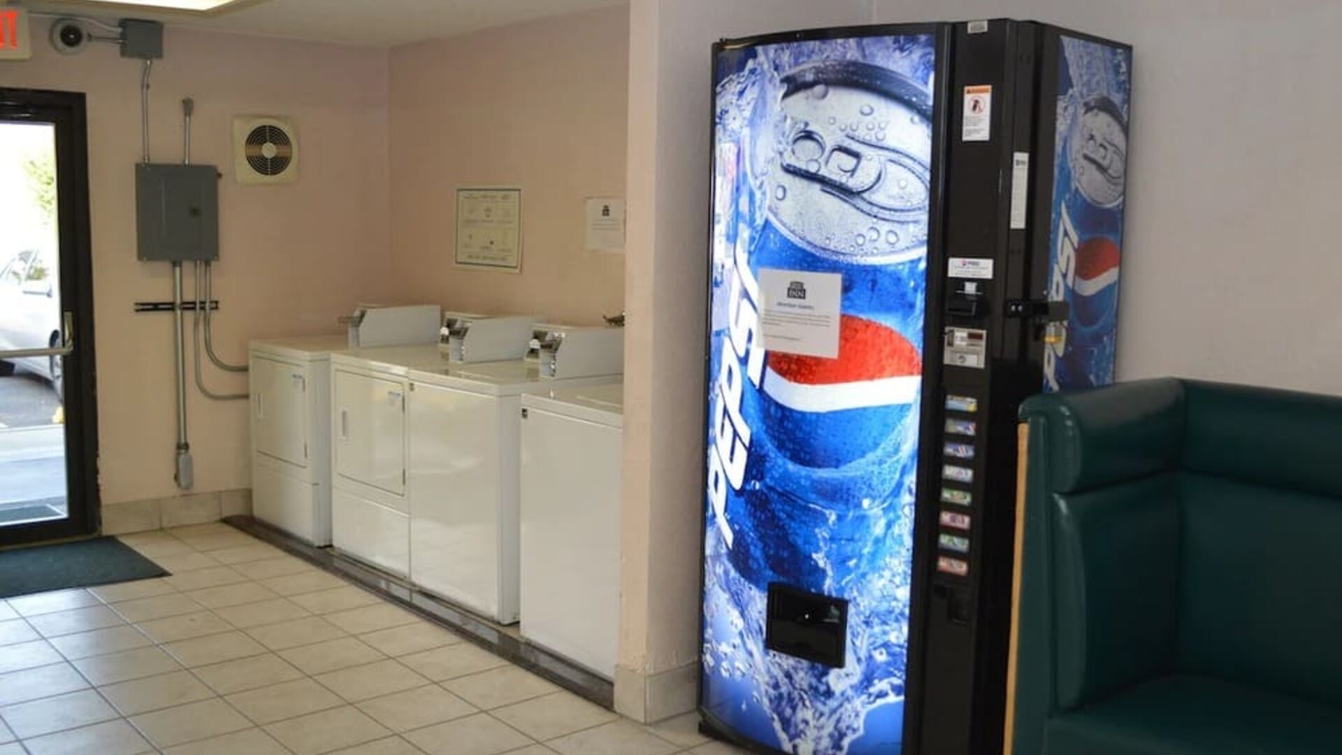 Vending machine at Ontario Airport Inn.