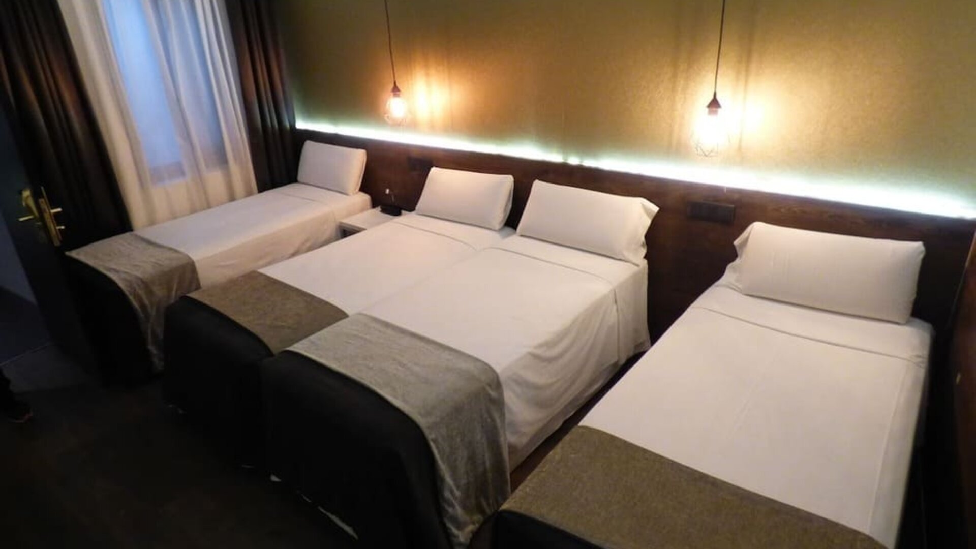 Day use room at Hotel Moderno Barcelona.