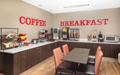 Breakfast at Ramada By Wyndham Alpharetta/Atlanta North.