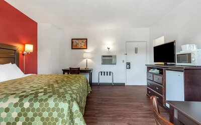 Econo Lodge Lee - Great Barrington