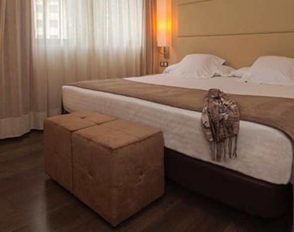 Hotel Yomo Mola Park