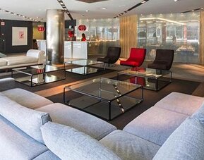 Hotel Yomo Mola Park