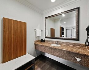 Guest bathroom at Hyland Inn Near Legoland.