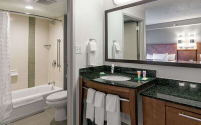 Guest bathroom at Hyatt Place Nashville/Franklin/Cool Springs.