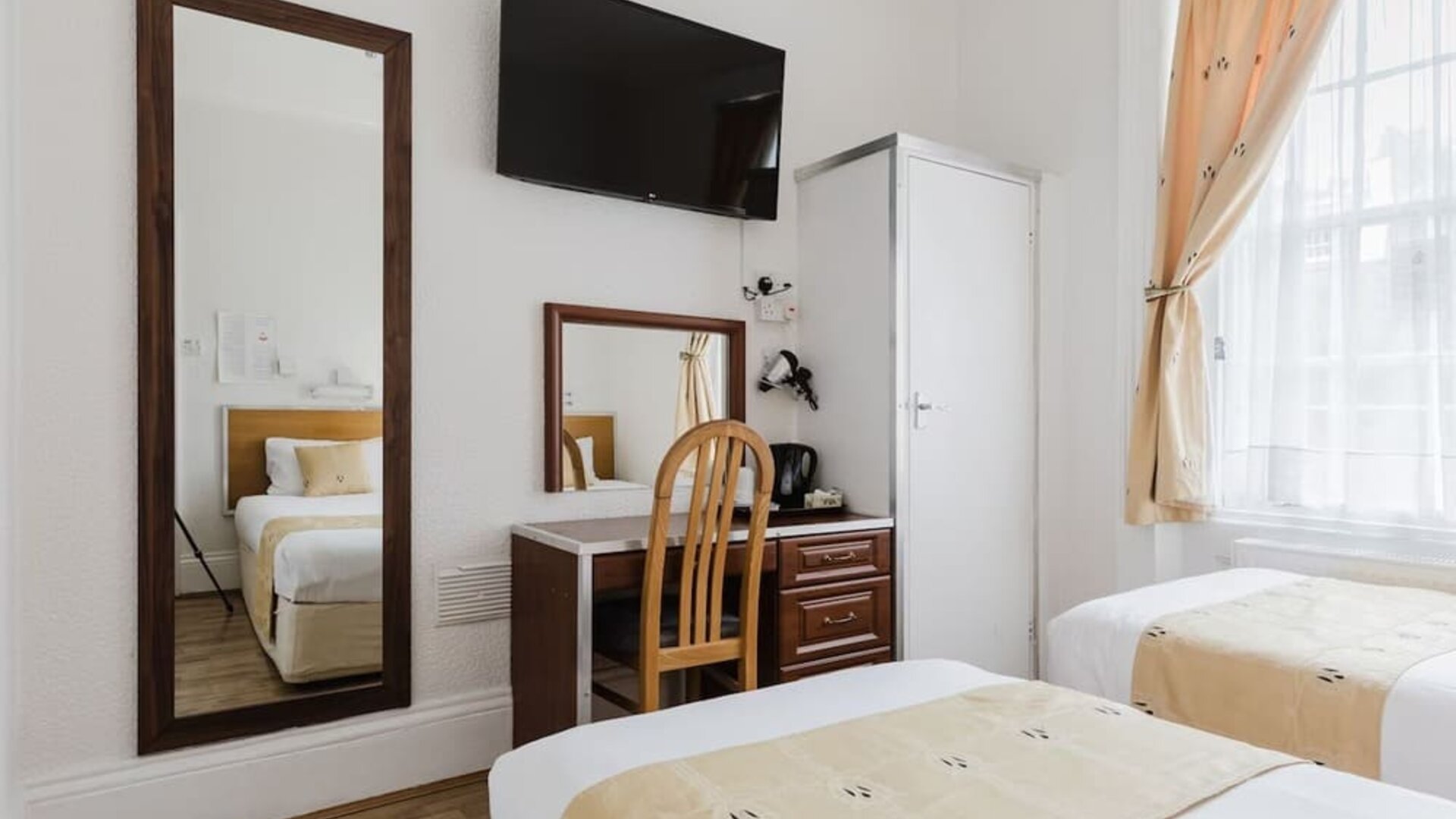 Day use room at The Chapter Hotels - Falcon Hotel.