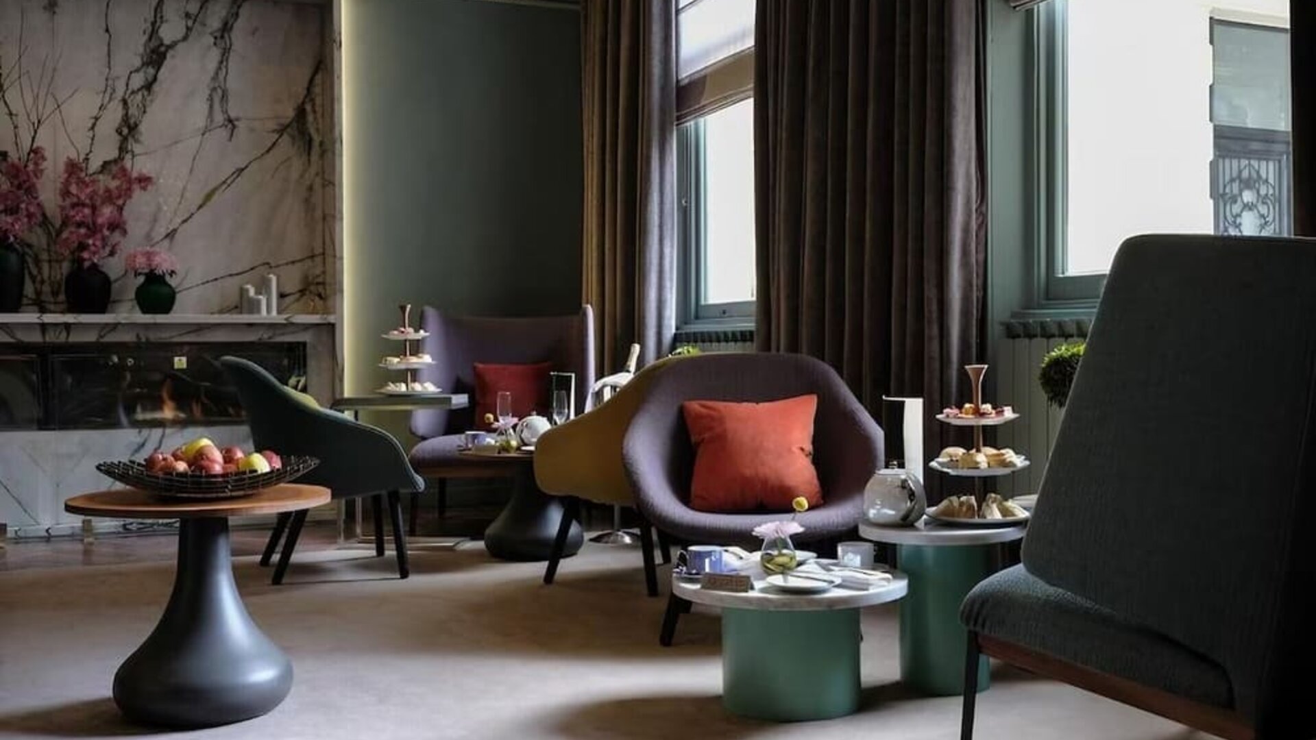 Coworking lounge at The Chapter Lancaster Gate.