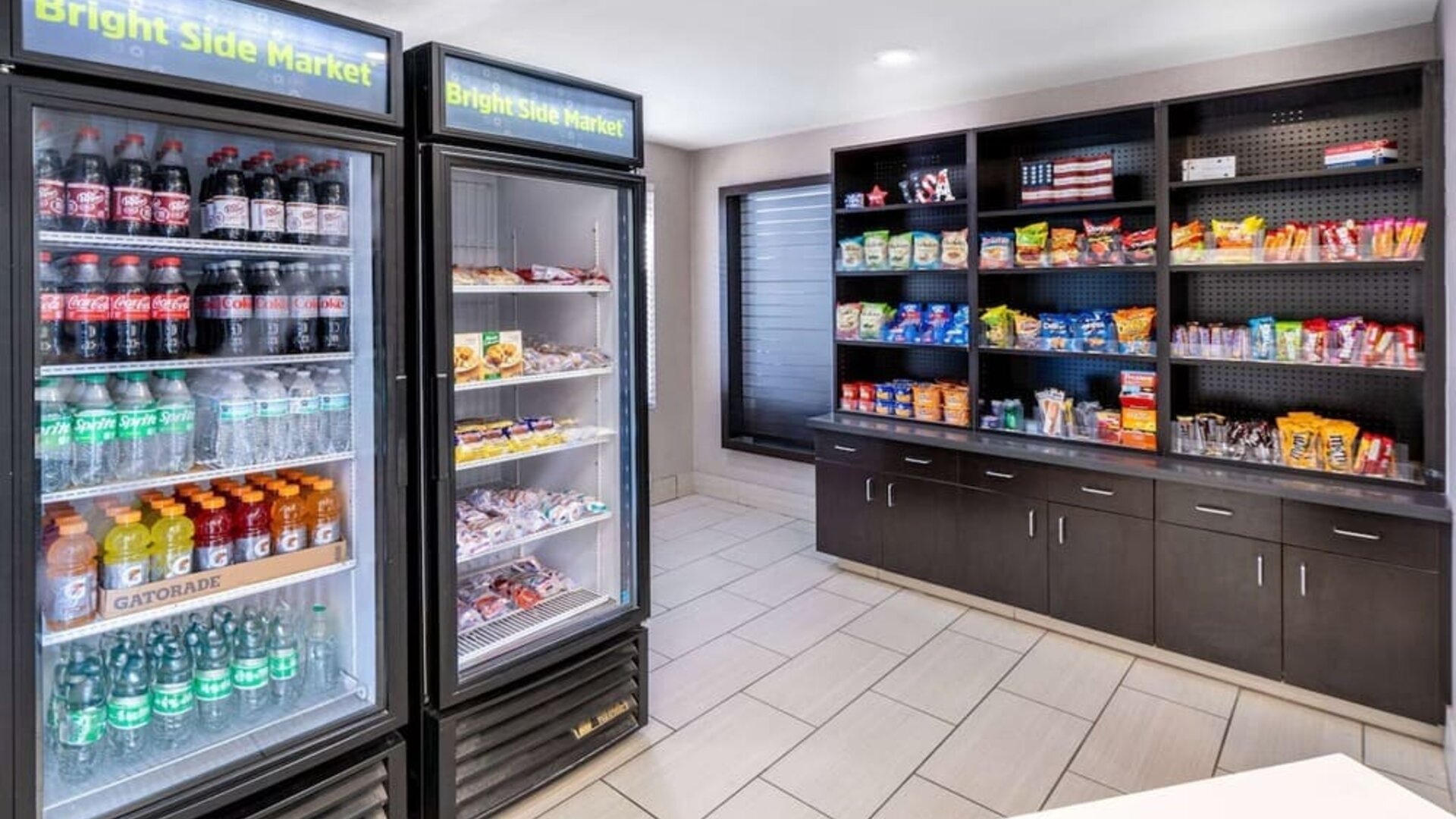 Convenience store at La Quinta Inn & Suites By Wyndham Roswell.