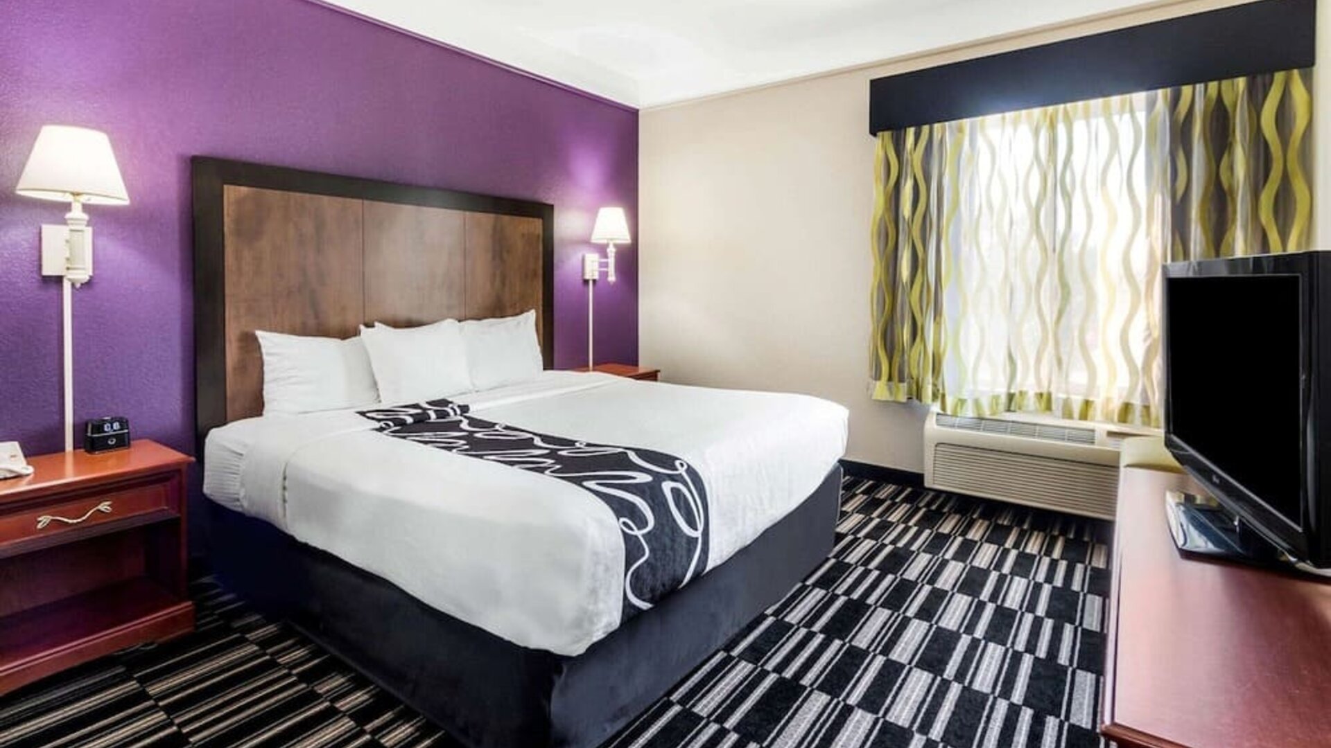 Day use room at La Quinta Inn & Suites By Wyndham Roswell.