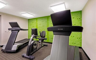 Fitness center at La Quinta Inn & Suites By Wyndham Harrisburg Airport Hershey.