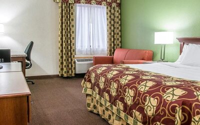 Day use room with work desk at Clarion Inn I-94 Near Expo Center.