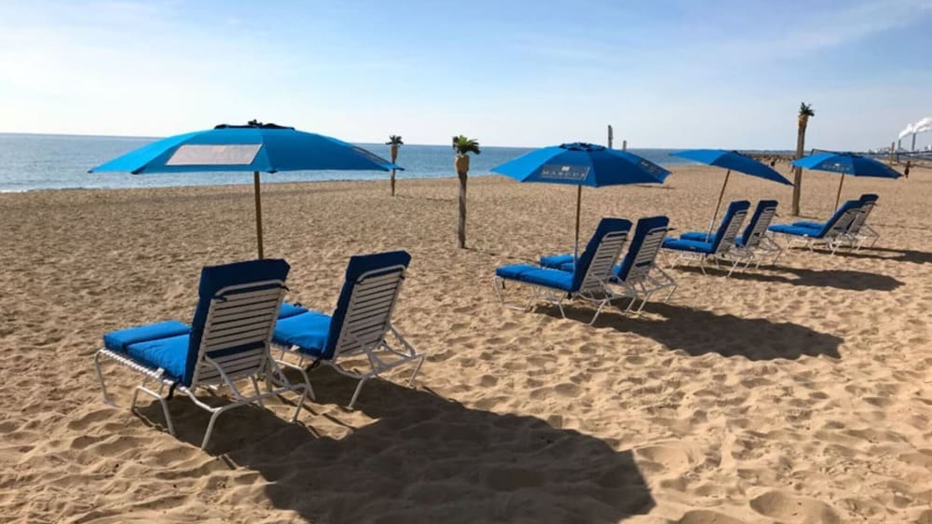 Beach at Crowne Plaza Milwaukee Airport By IHG.