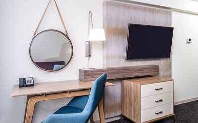 Day use room at Crowne Plaza Milwaukee Airport By IHG.