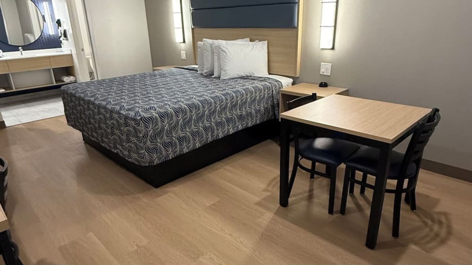 Day use room at Palace Inn Blue 290 W 43rd & Bingle Rd.