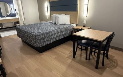 Day use room at Palace Inn Blue 290 W 43rd & Bingle Rd.