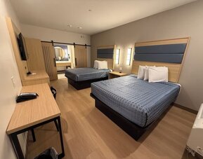 Day use room at Palace Inn Blue 290 W 43rd & Bingle Rd.