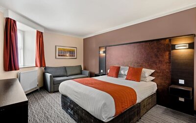 Day room at Dragonfly Hotel Bury St Edmunds.