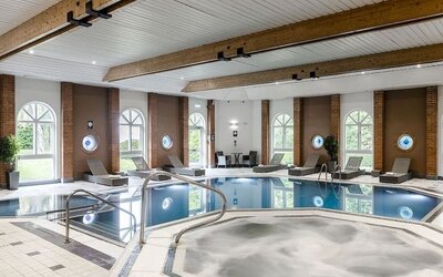 Pool at Hog's Back Hotel and Spa - Surya Hotels.