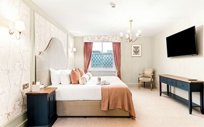 Day room at  The Duke's Head Hotel - Surya Hotels.