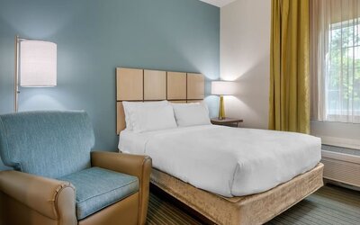 Day use room at Candlewood Suites Fort Myers/Sanibel Island.