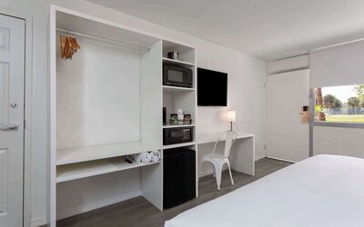 Day use room at Developer Inn Downtown Orlando.