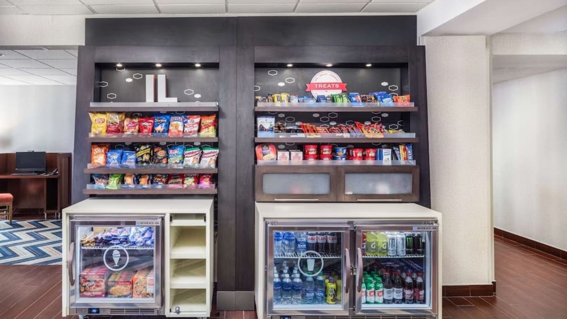 Snack bar at Hampton Inn Joliet - I-55.
