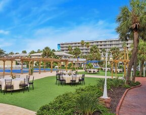 Outdoor garden at Island Grand At TradeWinds.